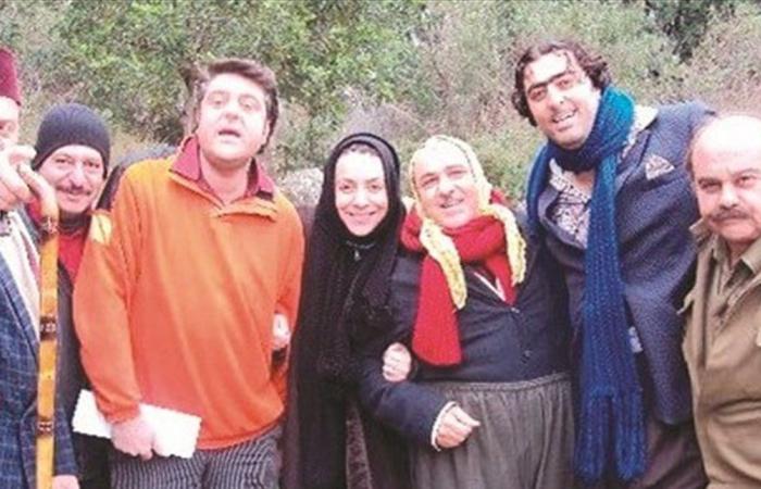 "أمي ماتت"... الموت يُؤلم نجم مسلسل "ضيعة ضايعة" (صورة)
