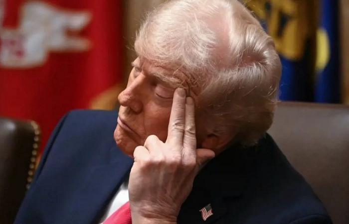 ترامب يحظى بأدنى نسبة تأييد منذ توليه منصبه