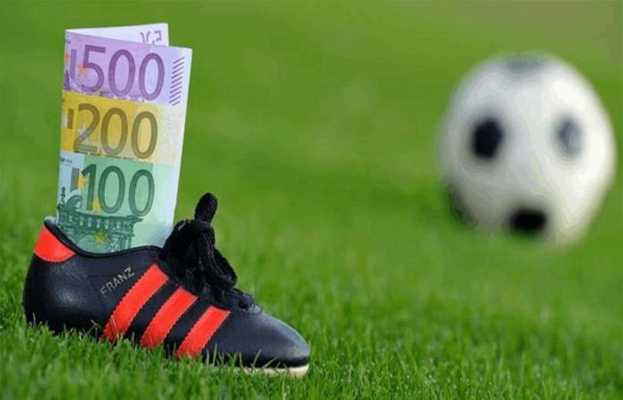 حصة صغيرة ونفوذ كبير.. كيف تدخل الصناديق إلى مجالس الأندية؟