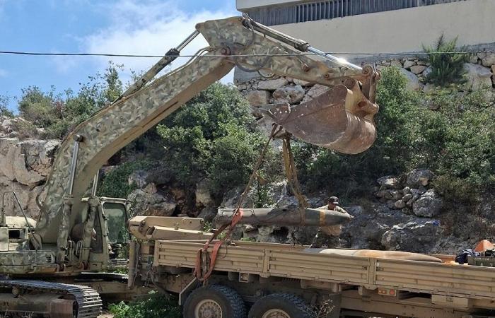 الجيش يفكّك قنبلتَي طيران غير منفجرتَين في كفرا