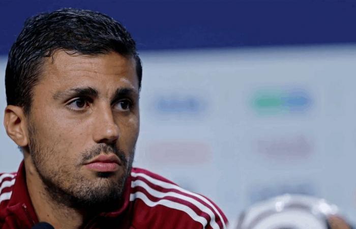 أراد ريال مدريد فخطفه برشلونة.. كواليس صفقة رودري