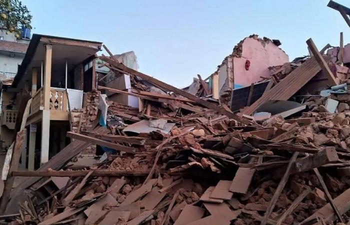 362 قتيلا على الأقل في فيضانات النيبال والتيبت