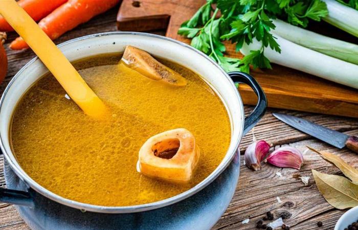 متى يكون أفضل وقت لتناول مرق العظام؟ إليك الإجابة