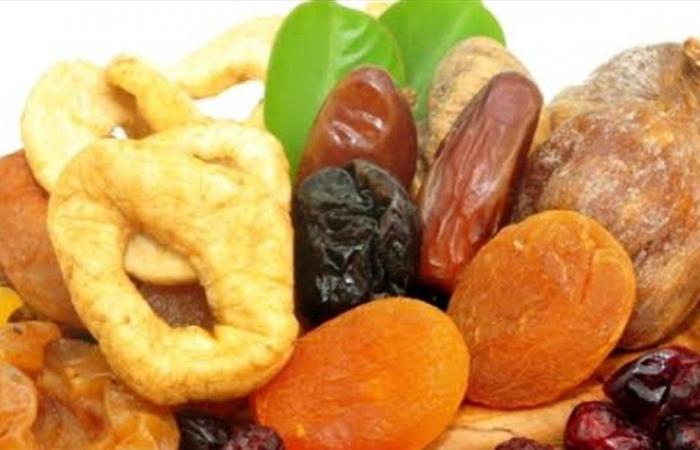 التين أم التمر.. أيهما أغنى بالألياف؟