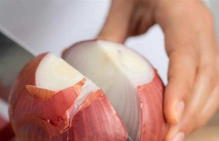 البصل: مركبات نباتية وألياف وعناصر غذائية بسعرات قليلة