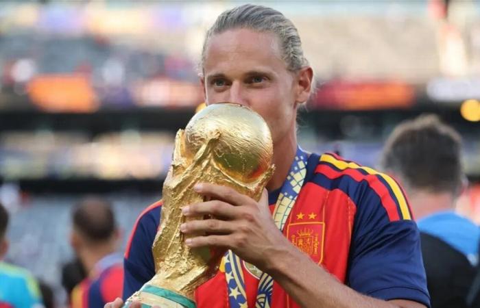 ماركوس يورنتي يعتزل دولياً بعد تتويجه مع إسبانيا بمونديال 2026