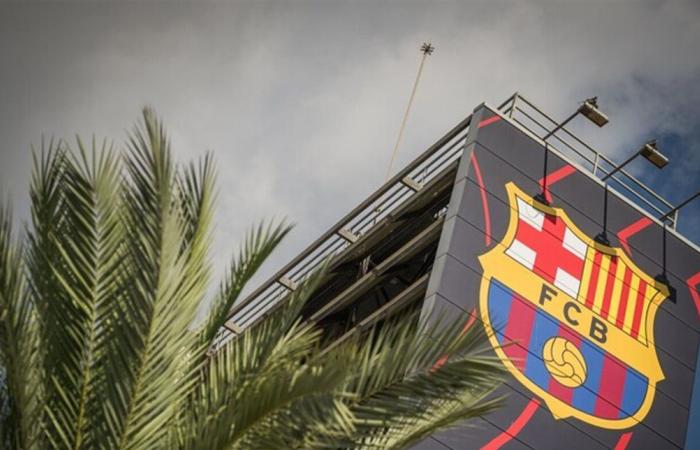 إيرادات برشلونة تتجاوز مليار يورو لأول مرة