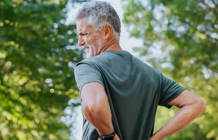 تعليق المرضى بالمقلوب عبر «الونش» لعلاج آلام الظهر يثير تحذيرات طبية