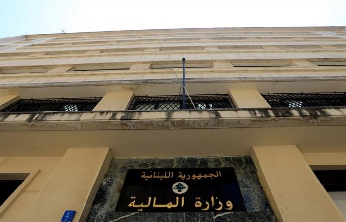 المالية تحوّل المساعدات المدرسية لمتقاعدي قوى الأمن والأمن العام