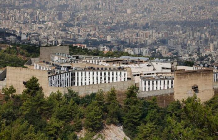 سجناء في رومية يخيطون أفواههم احتجاجاً على تعليق قانون العفو العام