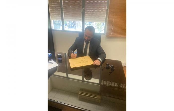 صعب يلتقي البيطار لتسليمه مطالعة النيابة العامة في ملف انفجار المرفأ