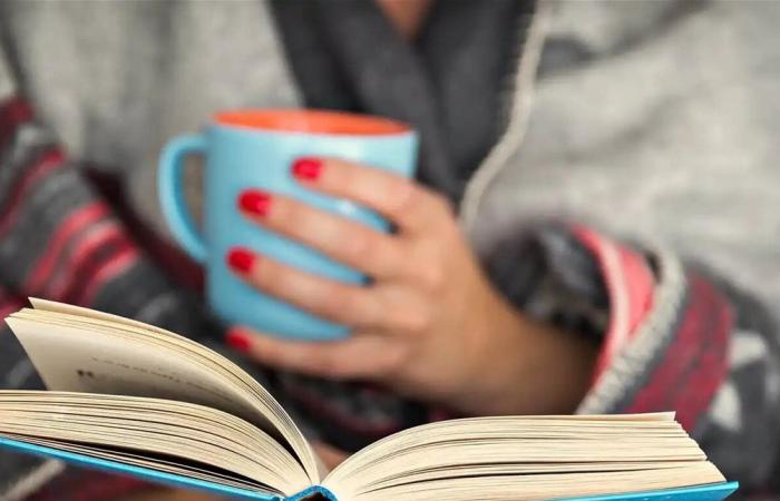 القراءة للمتعة ترتبط بفوائد معرفية ونفسية عبر مختلف الأعمار