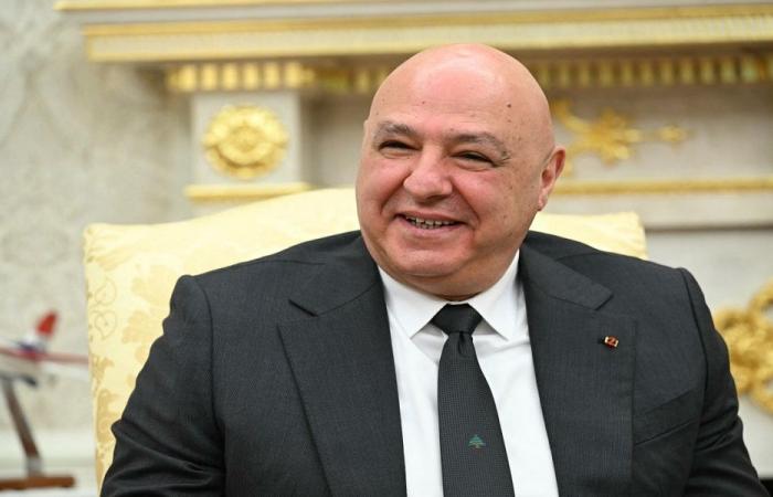 عون من باريس: الجيش وقوى الأمن ضمانة حماية لبنان