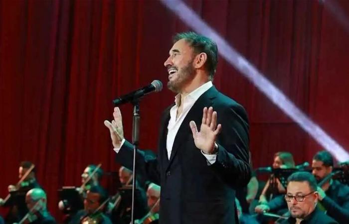 كاظم الساهر يعتذر للسيدات في حفله بالقاهرة الجديدة
