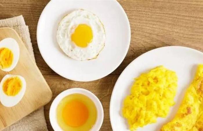 البيض المسلوق أم المقلي؟ طريقة التحضير تراعي الكوليسترول