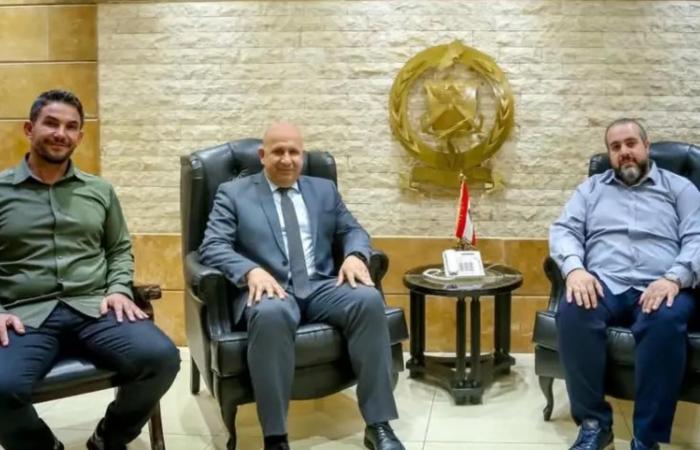 خريش بحث في إعادة تفعيل مراكز الدفاع المدني في بنت جبيل