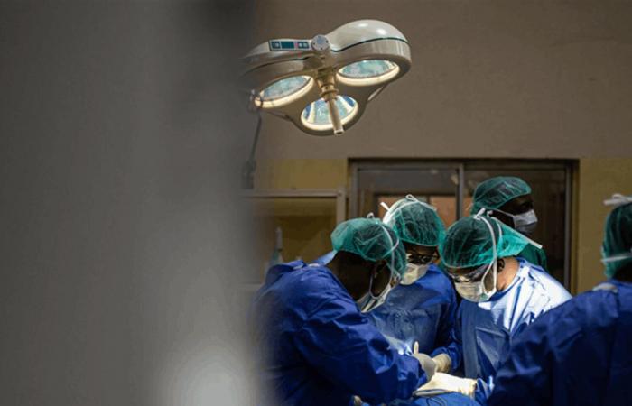 "جنين داخل جنين".. جراحة نادرة تنقذ طفلة في مصر