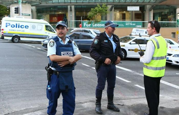 سيارة تقتحم حشدًا في أستراليا… وإصابات حرجة