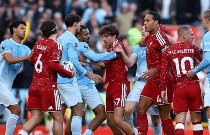 أجواء عدائية في أنفيلد... جماهير ليفربول تصعّد ضد مانشستر سيتي