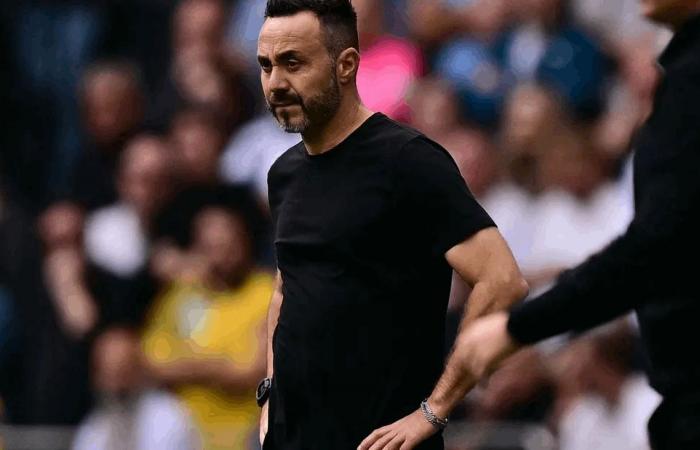 لماذا أبعد مدرب توتنهام الهواتف؟
