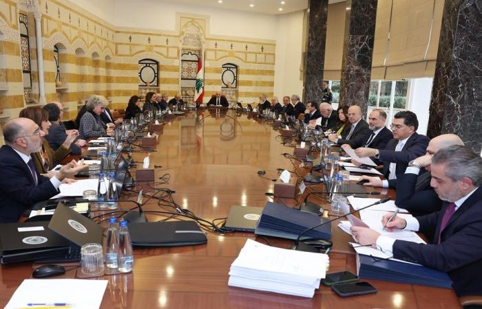 إليكم محضر جلسة مجلس الوزراء الذي ناقش ملف المتفجرات