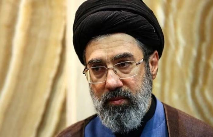 خامنئي يشدّد على شروط إيران لإنهاء حالة “اللا حرب واللا سلم”!
