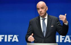 بشأن إعادة إعمار غزة... ماذا سيُقدّم "فيفا" لمجلس السلام؟