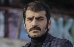 ممثل تركيّ شهير... هذا ما فعله بنساء خلال مسيرة