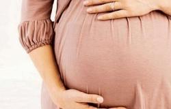 بعد انتشار شائعات عن حمل هذه الممثلة الشهيرة.. زوجها يخرج عن صمته ويكشف الحقيقة