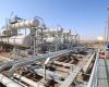 تخفيضات إنتاج النفط السعودي تنذر بضعف الطلب
