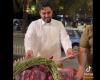 سعوديون يثيرون الجدل بتوثيقهم طبخ “مندي الكنغر” (فيديو)