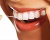 أيهما أفضل لتنظيف الأسنان: الأعواد أم الخيط التقليدي؟