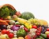الباحثون يؤكدون: تنويع الخضار والفواكه يعزز طول العمر